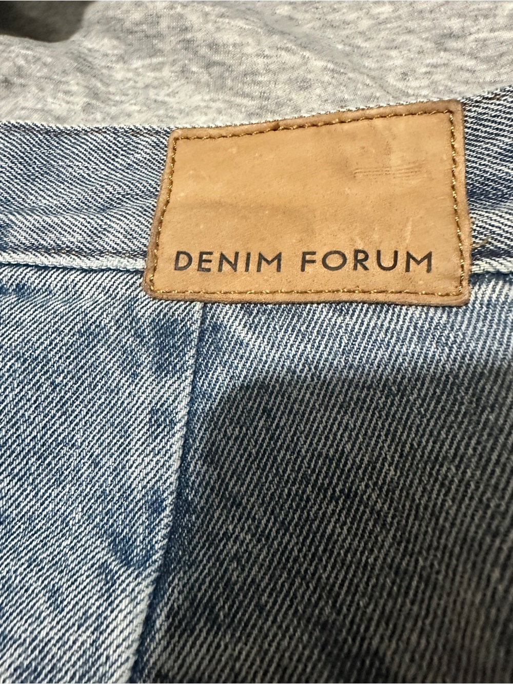 Aritzia Denim Forum The Belinda Pleated High Rise Wide Leg Trouser Jeans 26